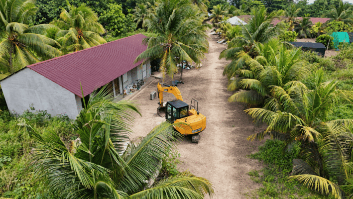 Excavator Building Madidhoo